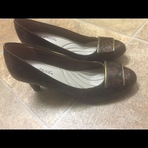 Ladies Heels by Easy Street size 7.5 M